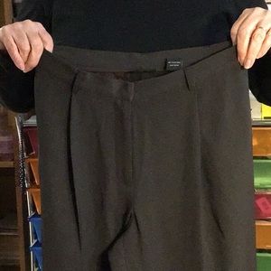 NEW YORK & CO. women’s pants sz 4  brown